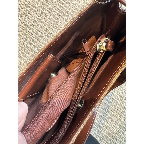 Etienne Aigner Elegant Tan and Brown Handbag with Leather Trim - Picture 5 of 6